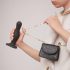 Strap-on-me Curvy M - Wellenförmiger Saugnapf-Dildo (schwarz)